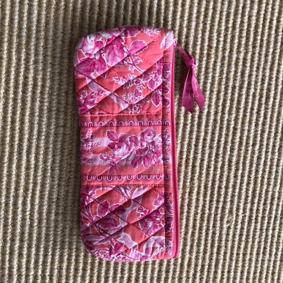 Vera Bradley Handbags - Vera Bradley cosmetic bag